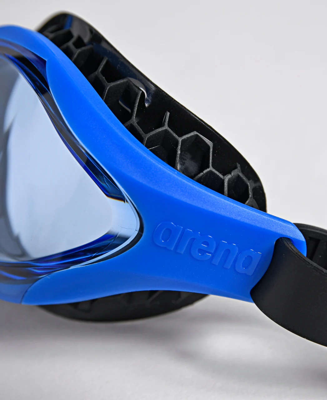 arena Air-Bold Swipe Swim Goggle - Image 3