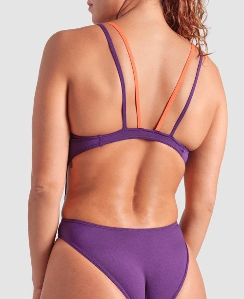 arena Women's Tech Multi Solid One Piece Swimsuit - Image 4