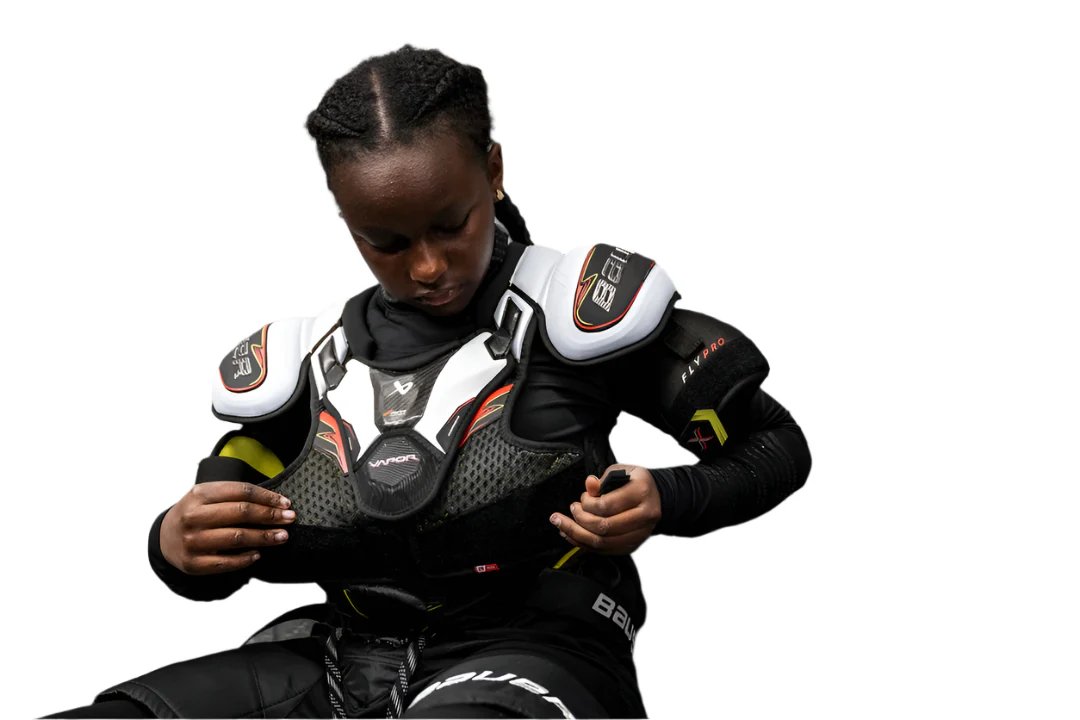 Bauer Junior Vapor FLYPRO Hockey Player Shoulder Pads - Image 2