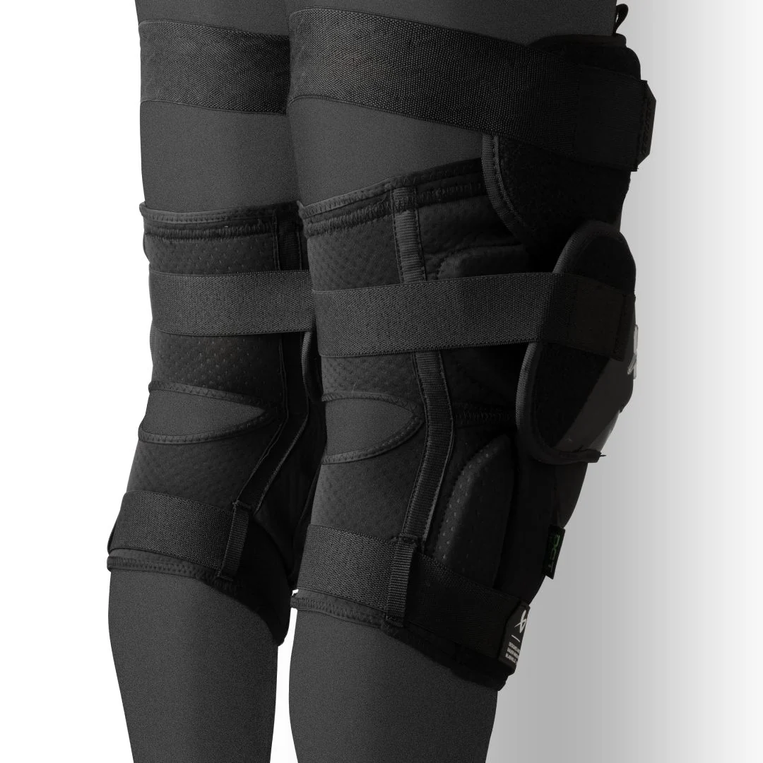 Bauer Senior Pro Hockey Goalie Knee Guard - Image 2