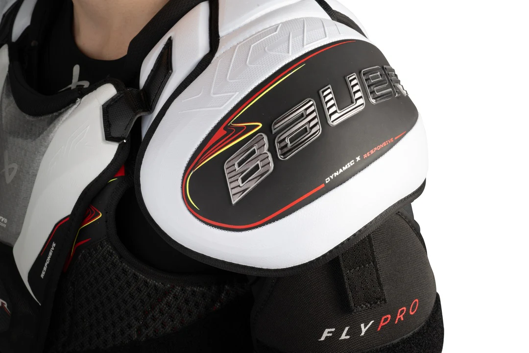Bauer Senior Vapor FLYPRO Hockey Player Shoulder Pads - Image 3