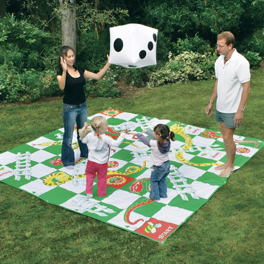 Big Game Hunters Snakes & Ladders Yard Game - Image 2