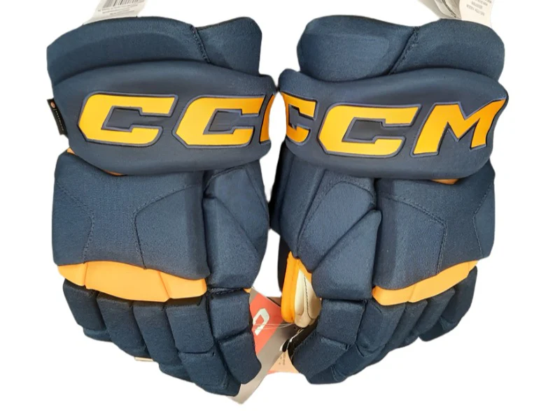 CCM Senior HG95C Hockey Player Gloves - Image 2