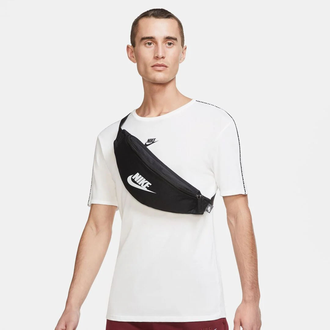 Nike Heritage Waistpack - Image 5