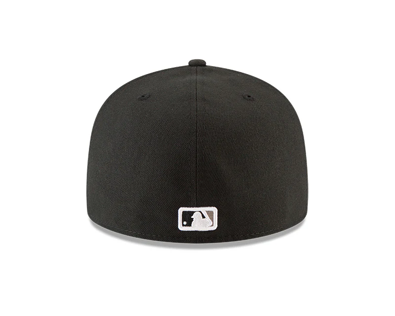 New Era Men's MLB Chicago White Sox Authentic Collection 59FIFTY Home Fitted Hat - Image 4