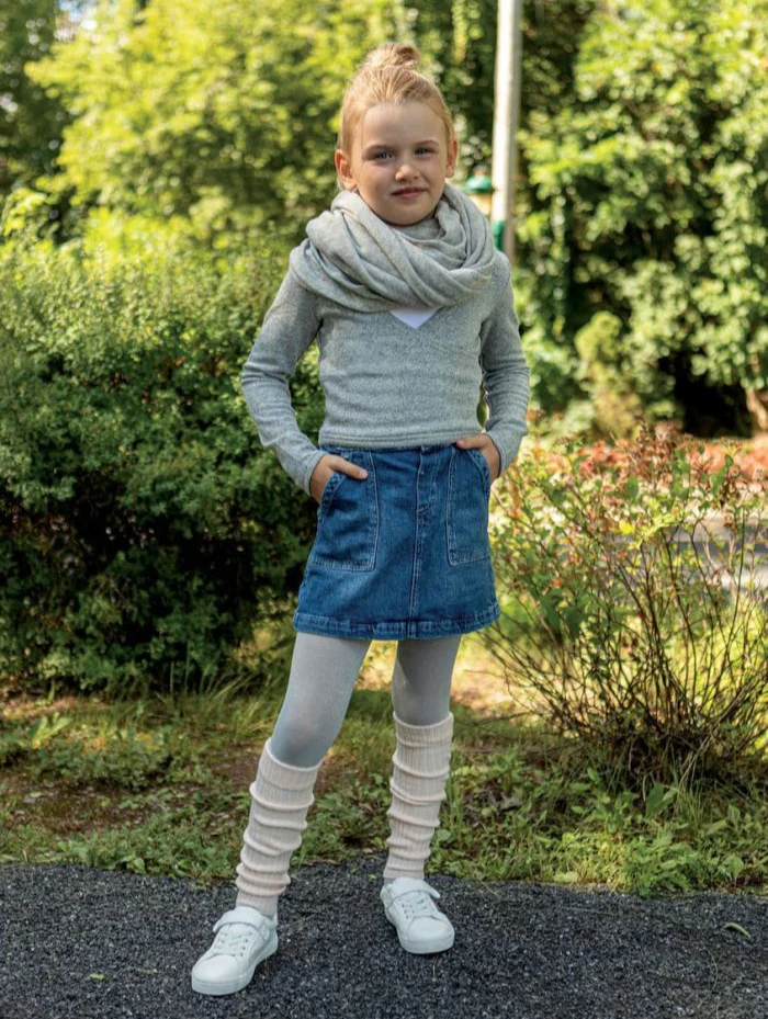 Mondor Junior 12" Merino Wool Figure Skating Leg Warmers - Image 2