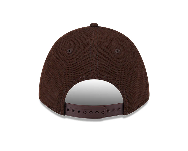 New Era Men's MLB San Diego Padres Clubhouse '25 9FORTY MC Hat - Image 5