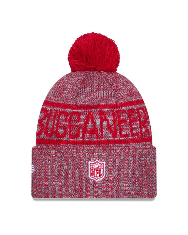 New Era Men's NFL Tampa Bay Buccaneers Sideline '25 Sport Pom Knit Toque - Image 2