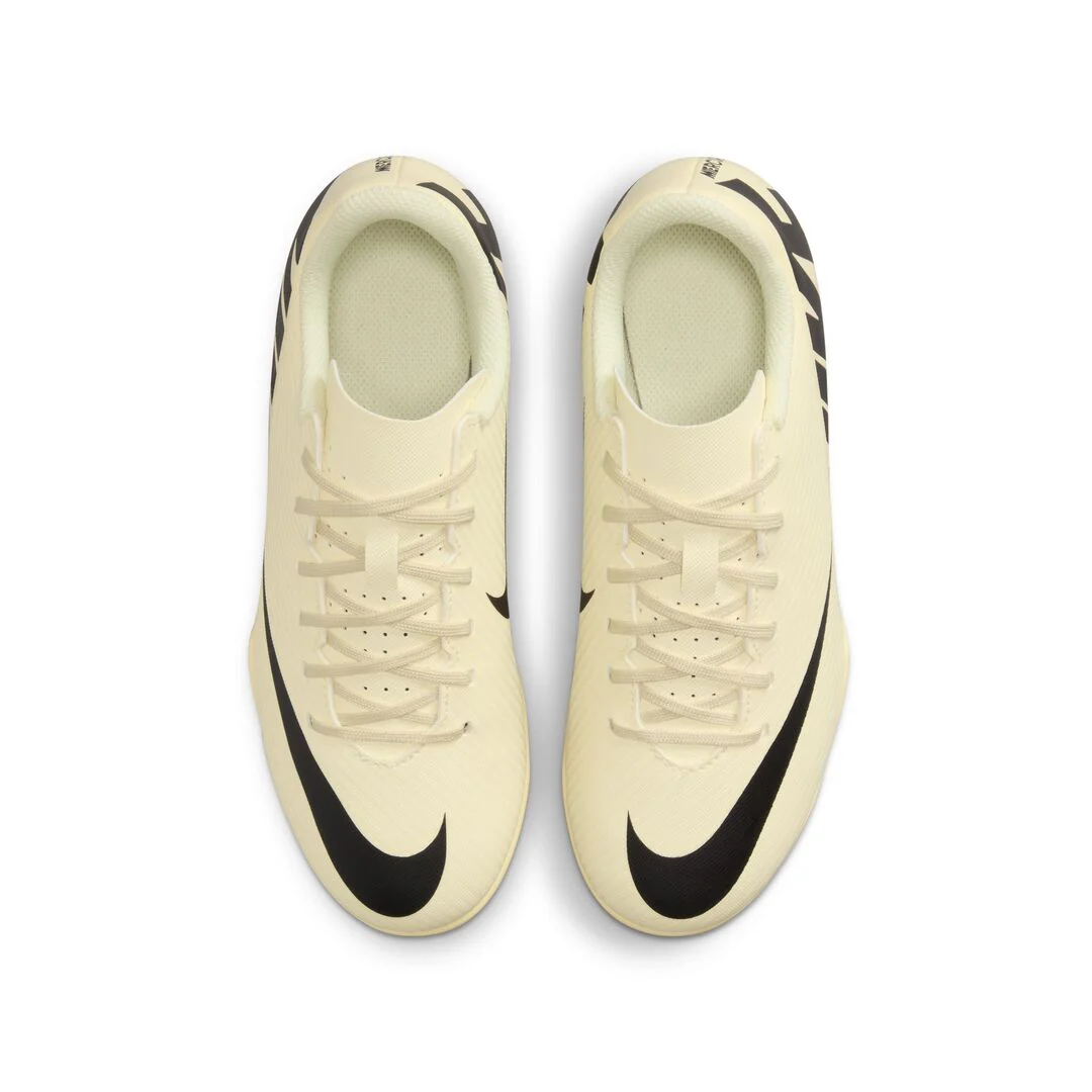 Nike Junior Mercurial Vapor 15 Club DJ5958-700 FG/MG Soccer Cleats - Image 2