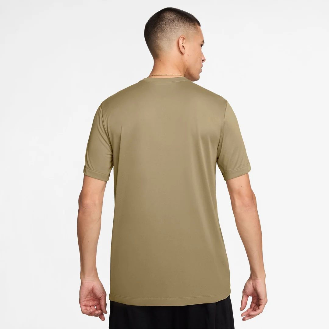 Nike Men's Dri-Fit Legend T-Shirt - Image 23