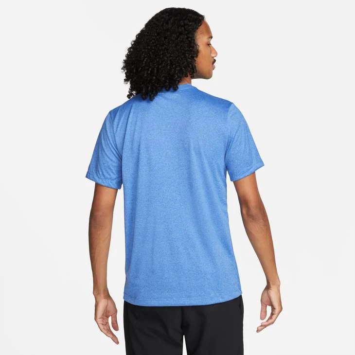 Nike Men's Dri-Fit Legend T-Shirt - Image 25