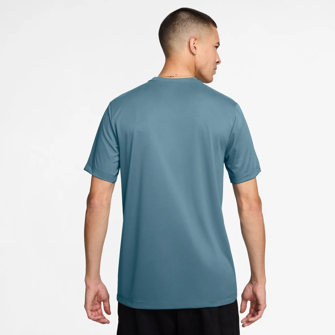 Nike Men's Dri-Fit Legend T-Shirt - Image 29