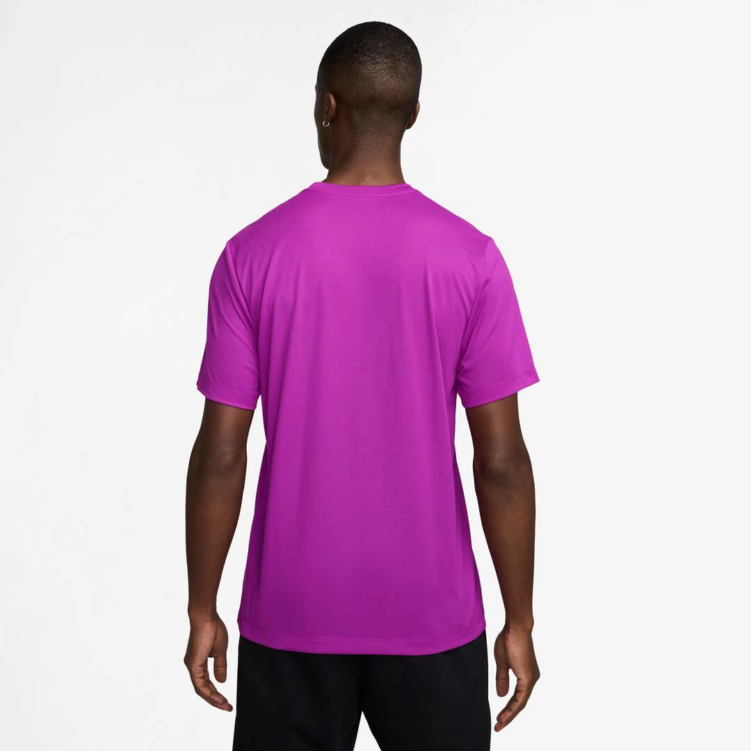 Nike Men's Dri-Fit Legend T-Shirt - Image 33