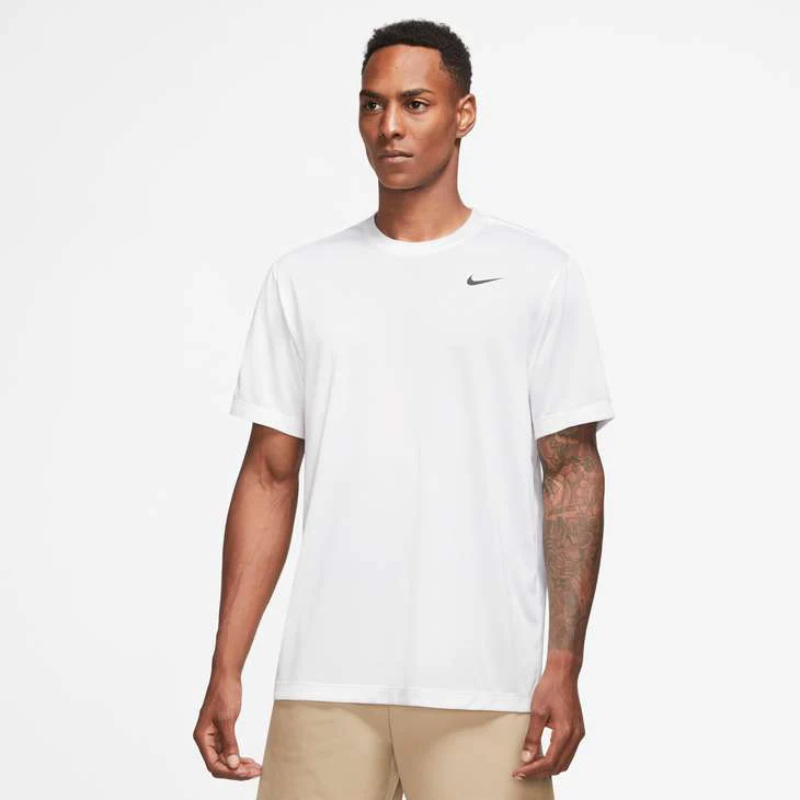 Nike Men's Dri-Fit Legend T-Shirt - Image 34