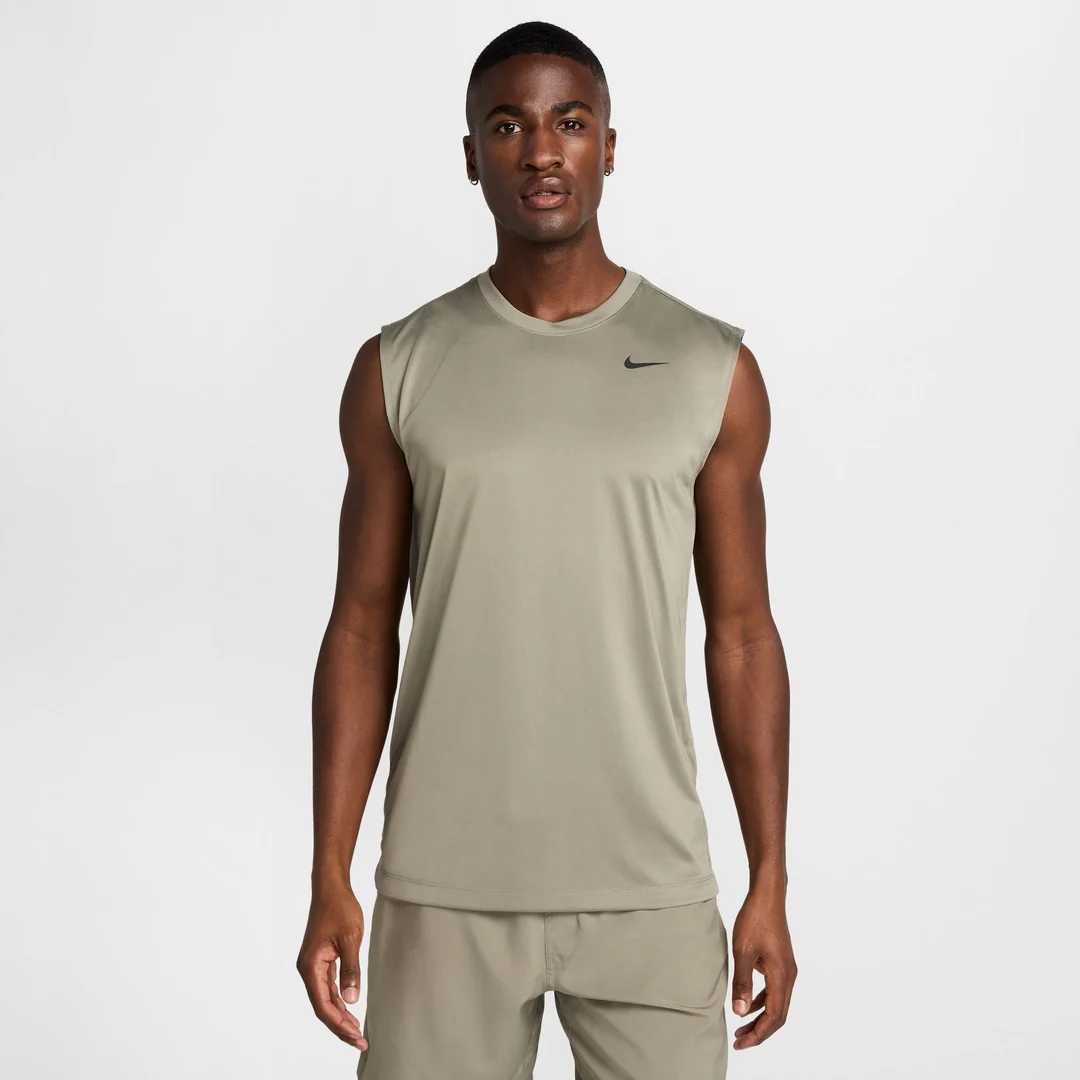 Nike Men's Dri-Fit Legend Tank-Top - Image 7