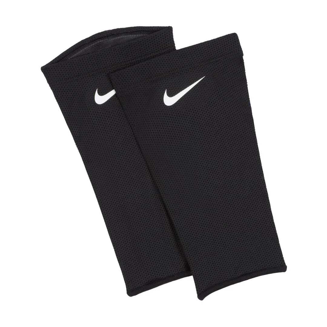 Nike Senior Guard Lock Elite Shin Guard Sleeves