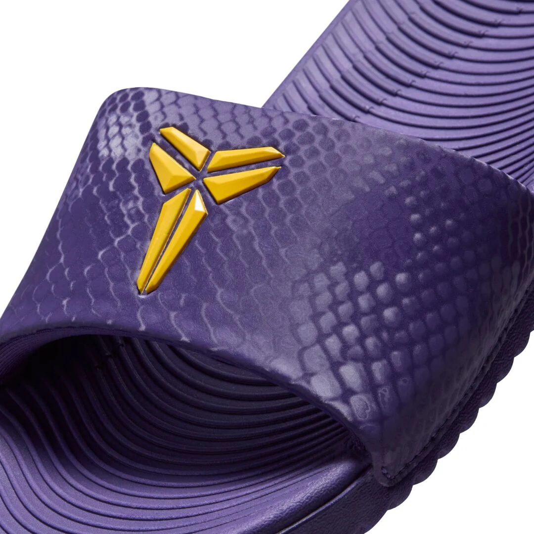 Nike Youth Kobe Kawa Slides - Image 4