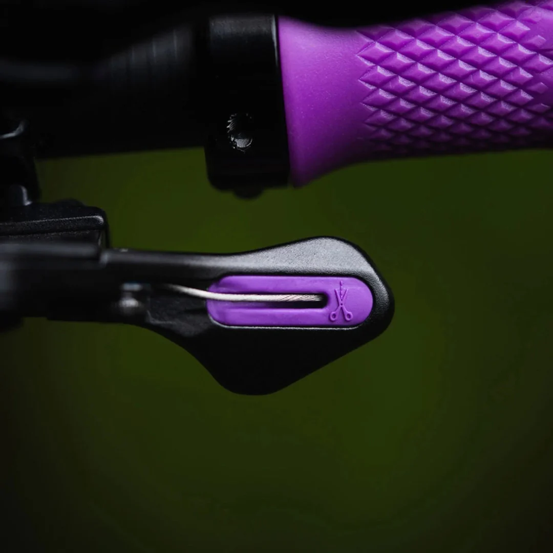 OneUp V3+ Black Cushion (No Clamps) Dropper Post Remote - Image 3
