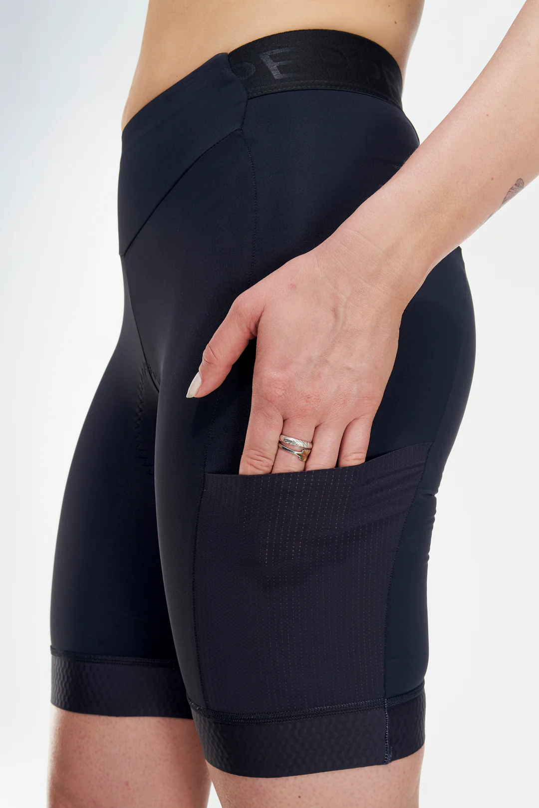 Peppermint Women's Signature Cargo Bike Short - Image 3