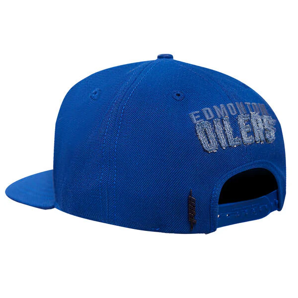 Pro Standard NHL Men's Edmonton Oilers Varsity Blues Snapback Cap Blue - Image 3