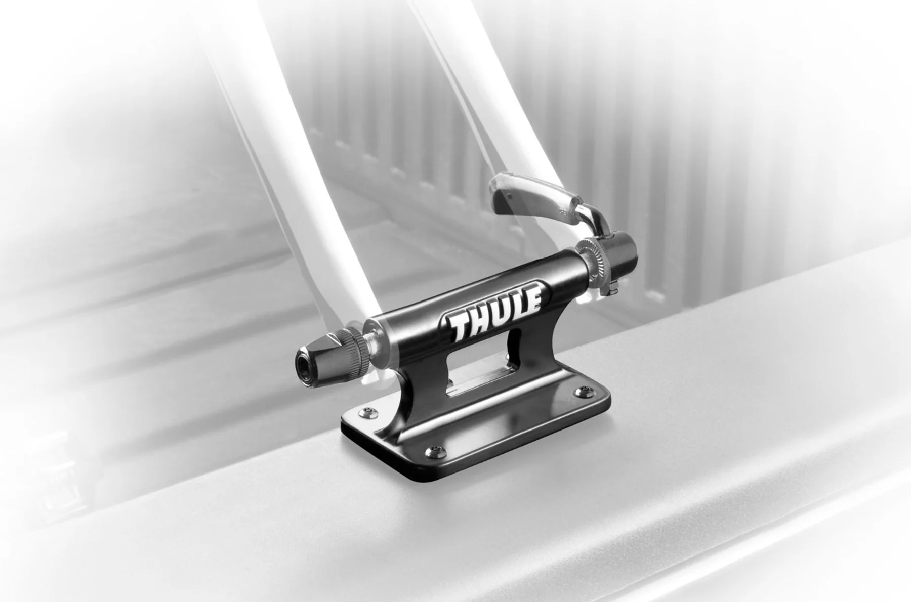 Thule Low Rider Fork Mount Bike Carrier - Image 2