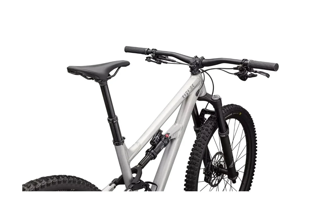 Specialized Status 2 140 Full Suspension Bike 2025 - Image 3