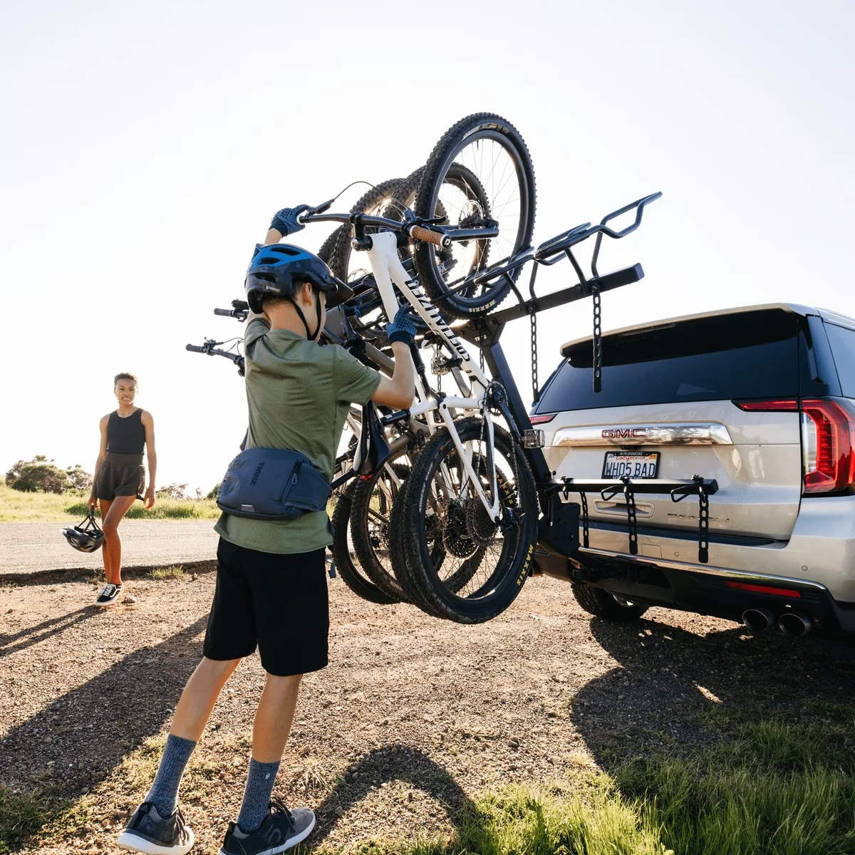 Thule ReVert 4-Bike Hitch Mounted Bike Rack - Image 10