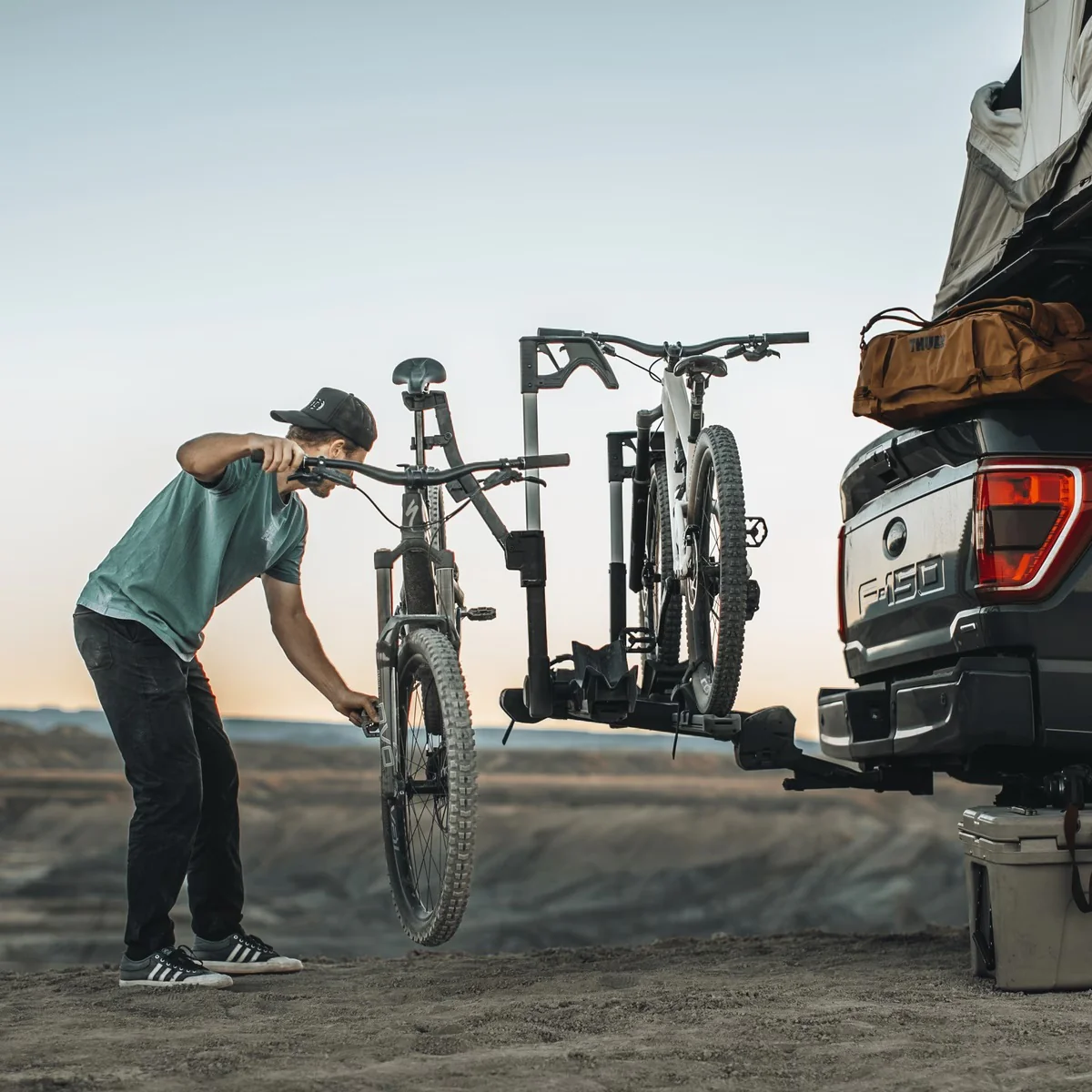 Thule Verse 2-Bike 2" Hitch Mounted Platform Bike Rack - Image 10