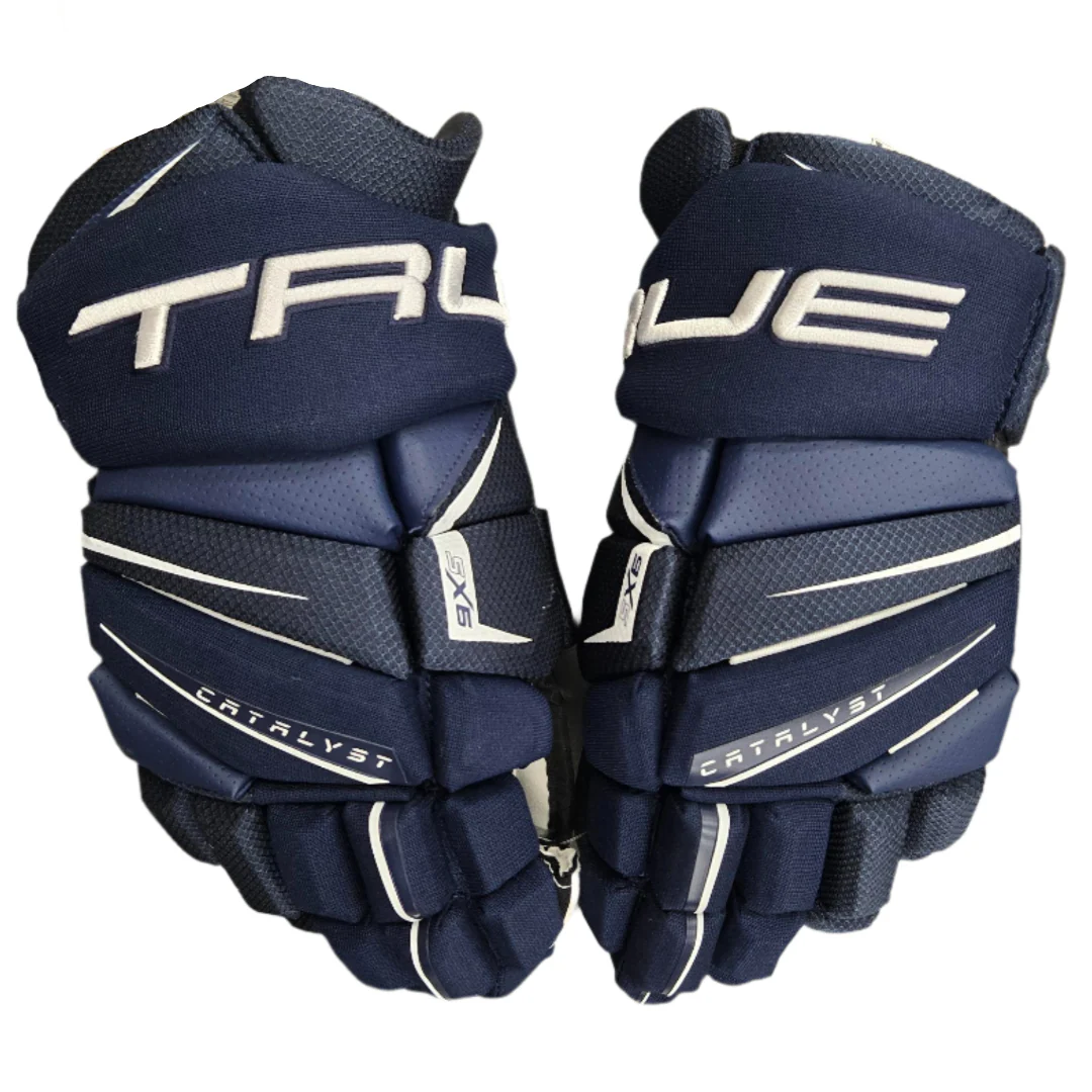 True Senior Catalyst 9X5 Hockey Player Gloves - Image 3
