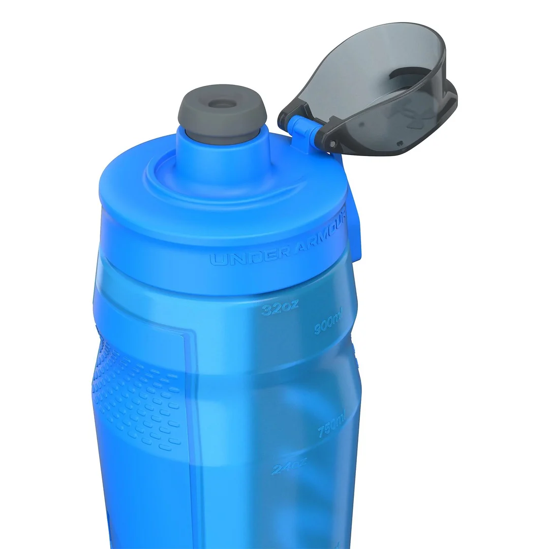 Under Amour Playmaker Squeeze Water Bottle 32 oz - Image 5