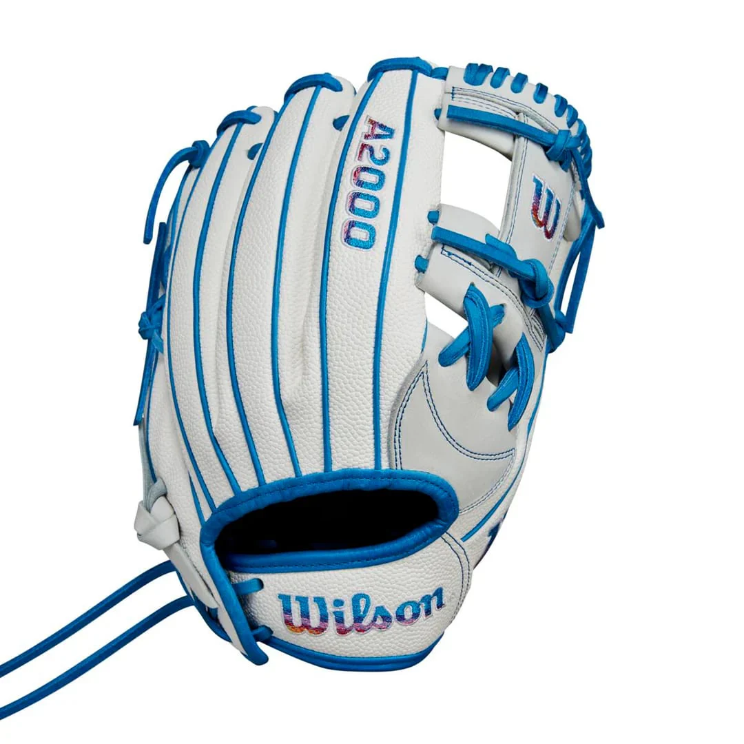 Wilson 12.5" 2025 Love The Moment A2000 H12SS WBW10210812 Fastpitch Glove
