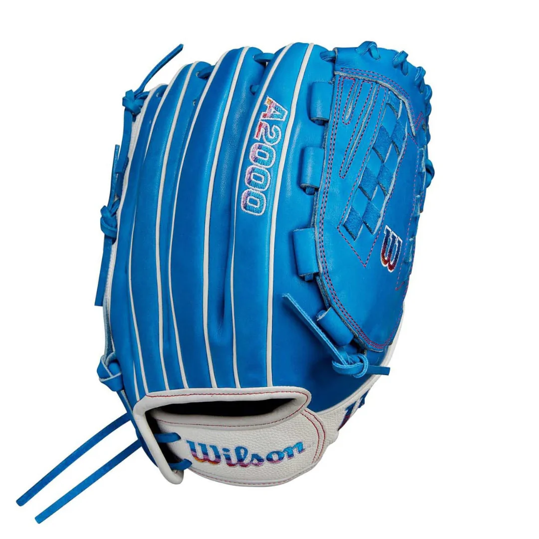 Wilson 12.5" 2025 Love The Moment A2000 V125 WBW1021 Fastpitch Glove