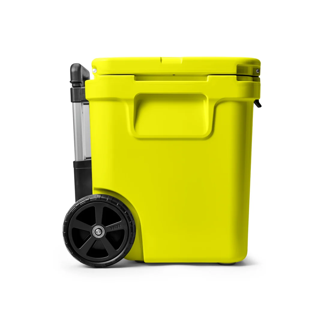 YETI Roadie 48 Wheeled Hard Cooler - Image 15